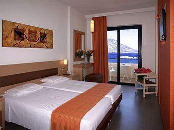 Electra Beach Hotel Karpathos Island Екстер'єр фото